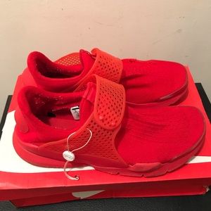 Nike Sock Dart ‘Triple Red’